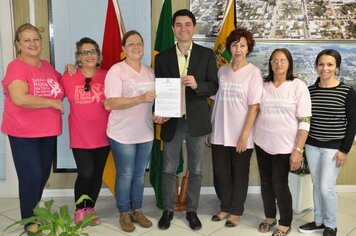 Assinado termo de fomento entre Prefeitura Municipal e Liga Feminina de Combate ao Câncer