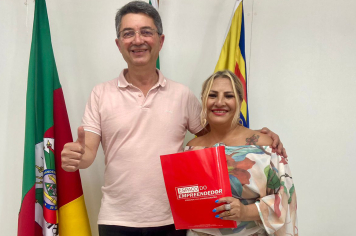 Prefeito Cattaneo entrega novos créditos do Banco do Empreendedor