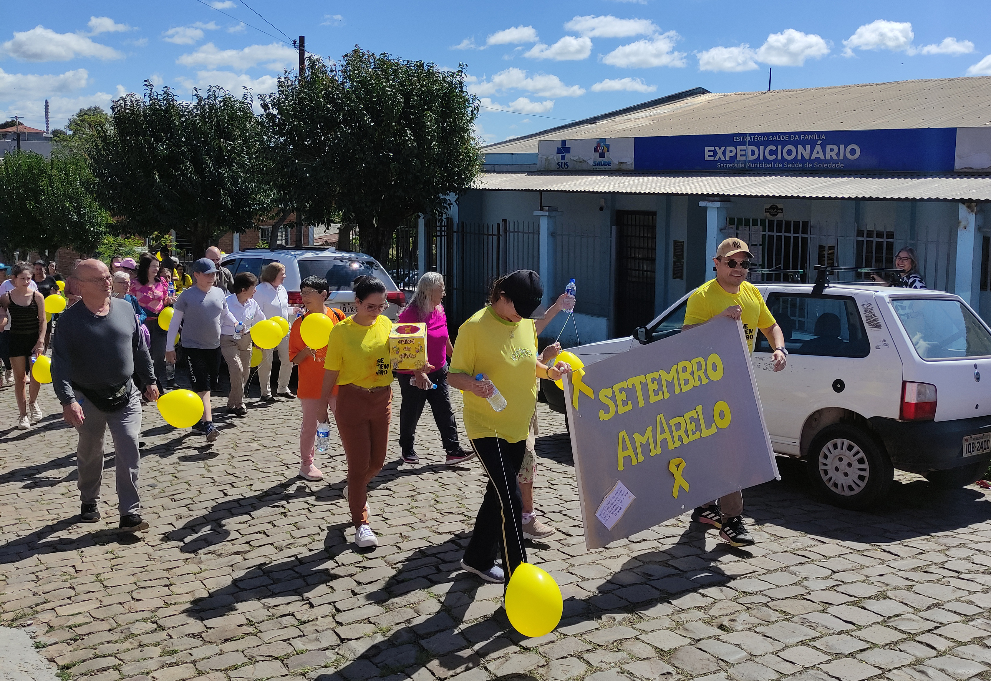 COMUNIDADE PARTICIPA DA CAMINHADA PELA VIDA EM ALUSÃO AO SETEMBRO AMARELO