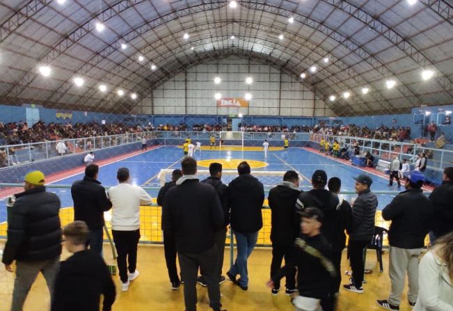 Mais três rodadas do Campeonato de Futsal da Cidade são realizadas 