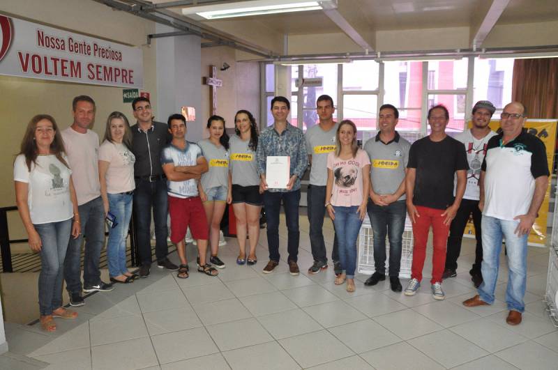 SOCIPA realiza doação de gaiolas para o Castra Fácil de Soledade