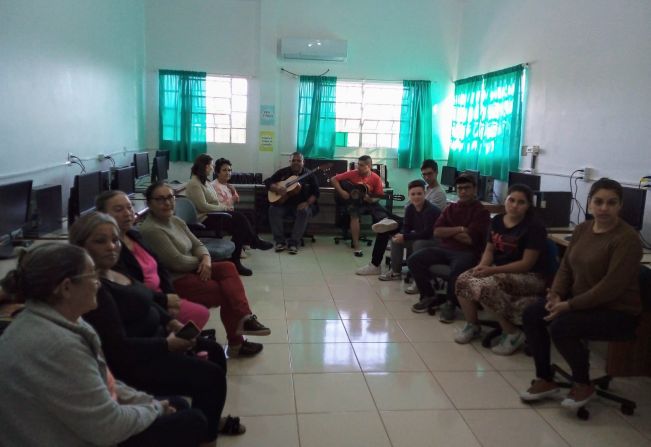 Jovens concluem projeto Lapidando o Futuro desenvolvido pelo CRAS Botucaraí