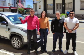 SAÚDE DE SOLEDADE RECEBE NOVO VEÍCULO PARA FORTALECER AÇÕES DE VIGILÂNCIA E PREVENÇÃO