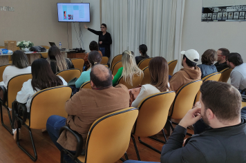 CIRURGIÕES DENTISTAS PARTICIPAM DE TREINAMENTO SOBRE DIRETRIZES DE DIAGNÓSTICO E PREVENÇÃO DE ISTS