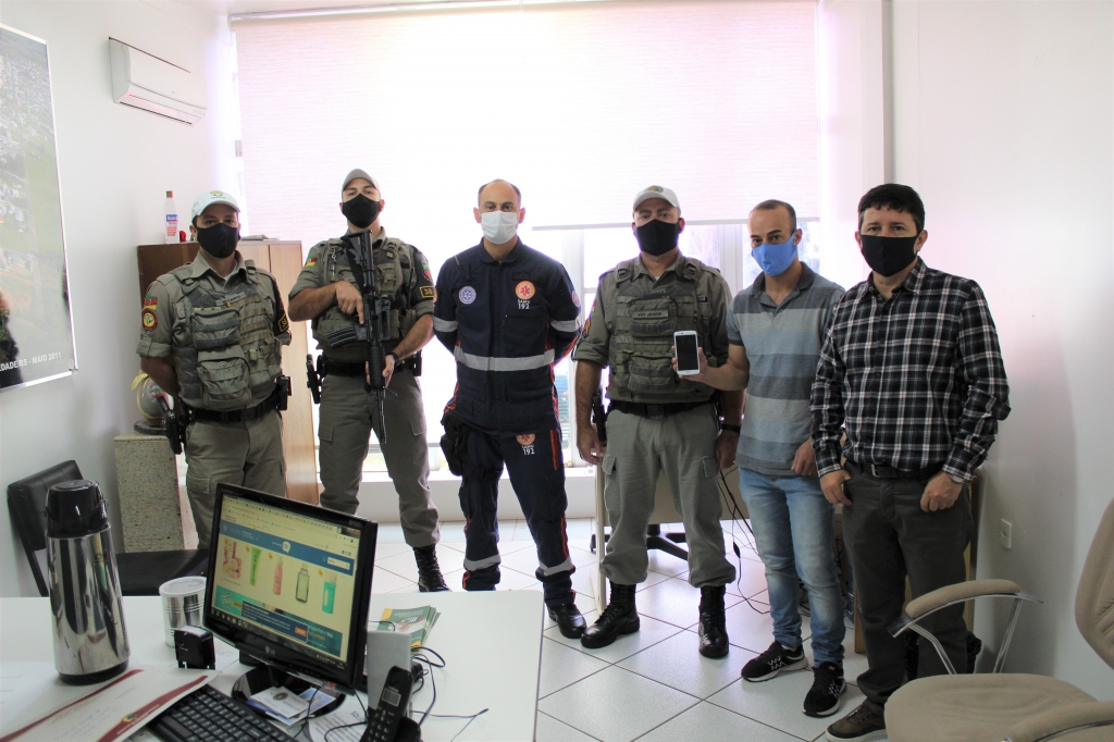 PREFEITURA DISPONIBILIZA APARELHO CELULAR PARA PATRULHA RURAL DE SOLEDADE
